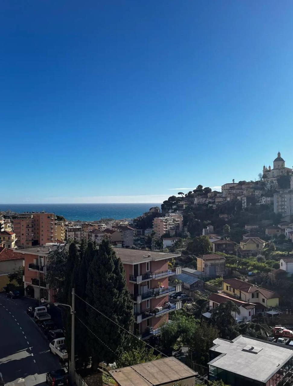 Casa Di Giusy - Bright 85 Sqm Apartment Sanremo Exterior photo